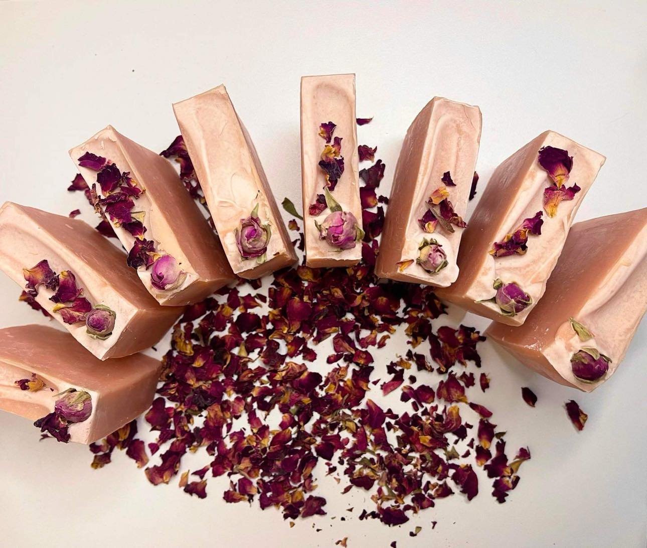 Rose Soap – Revitalizing & Moisturizing